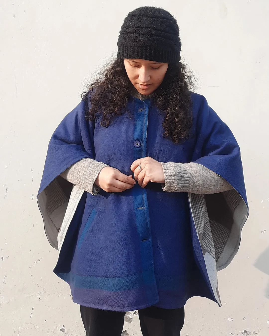 2:FACE REVERSIBLE MERINO PONCHO