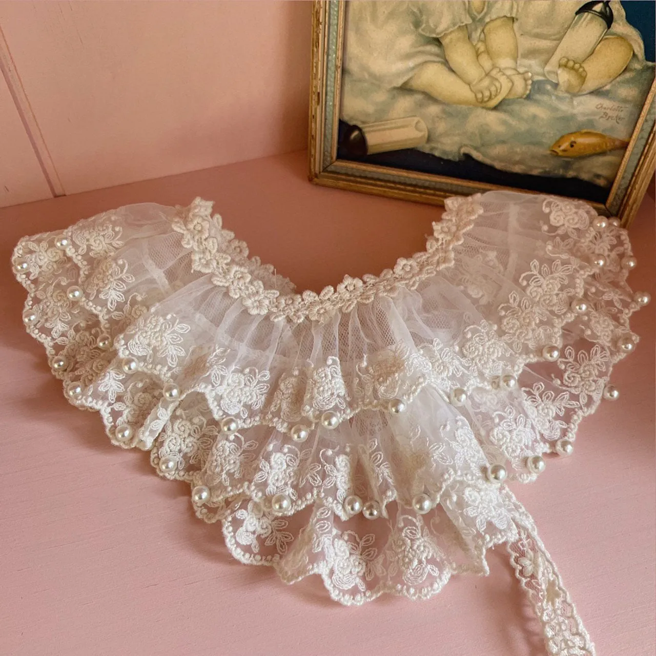 Aisha Pearl Frill Neck Collar