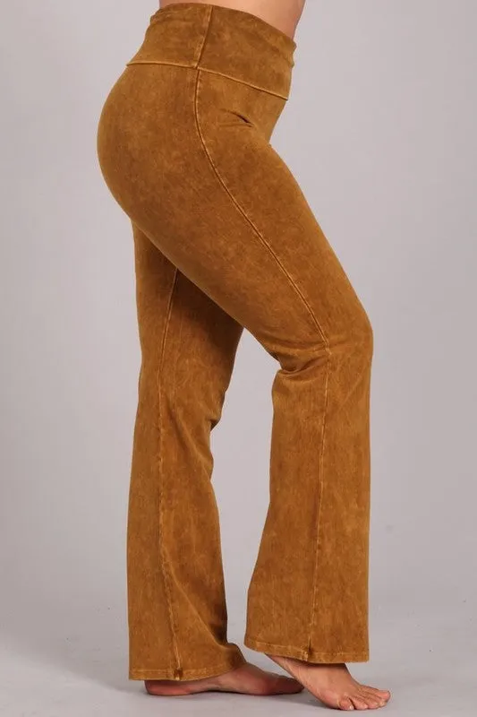 Chatoyant Plus Yoga Pants - Butterscotch