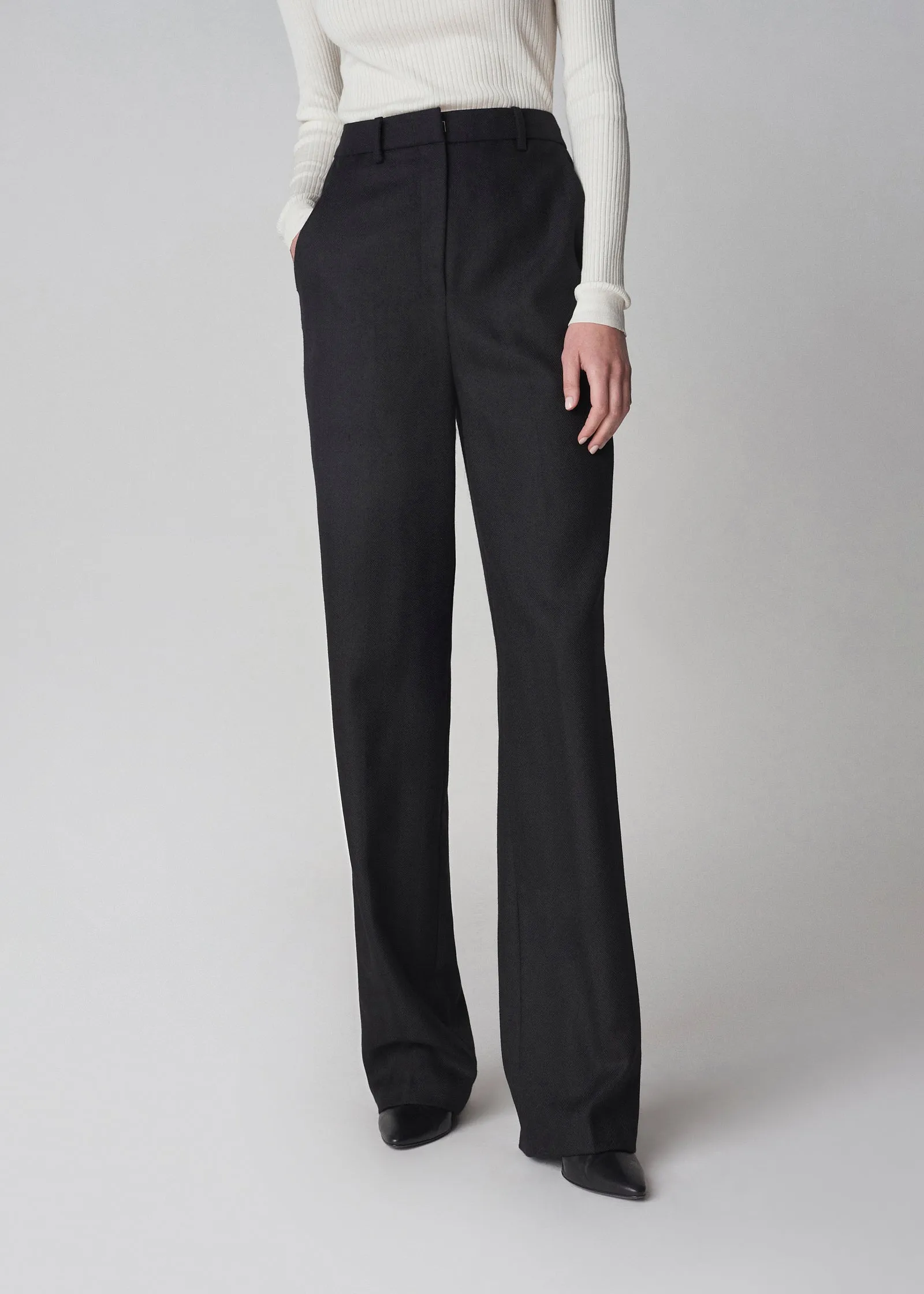 Flat Front Herringbone Trouser in Virgin Wool - Black