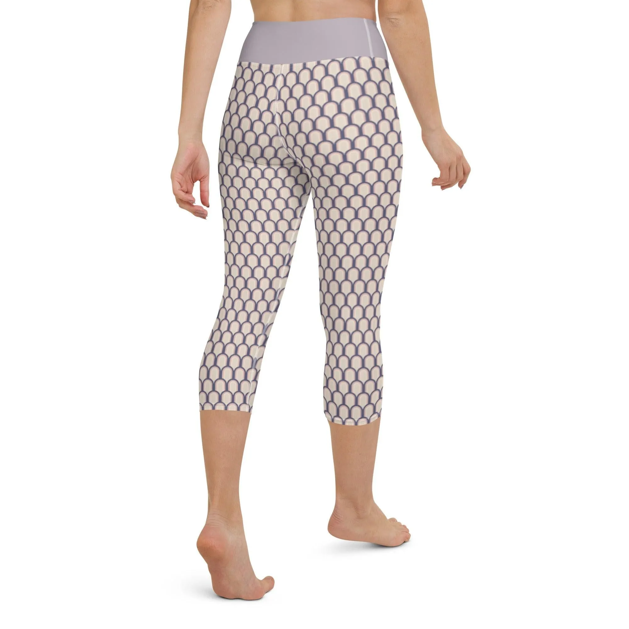 Lilac Arch Women's Capri Yoga Pants