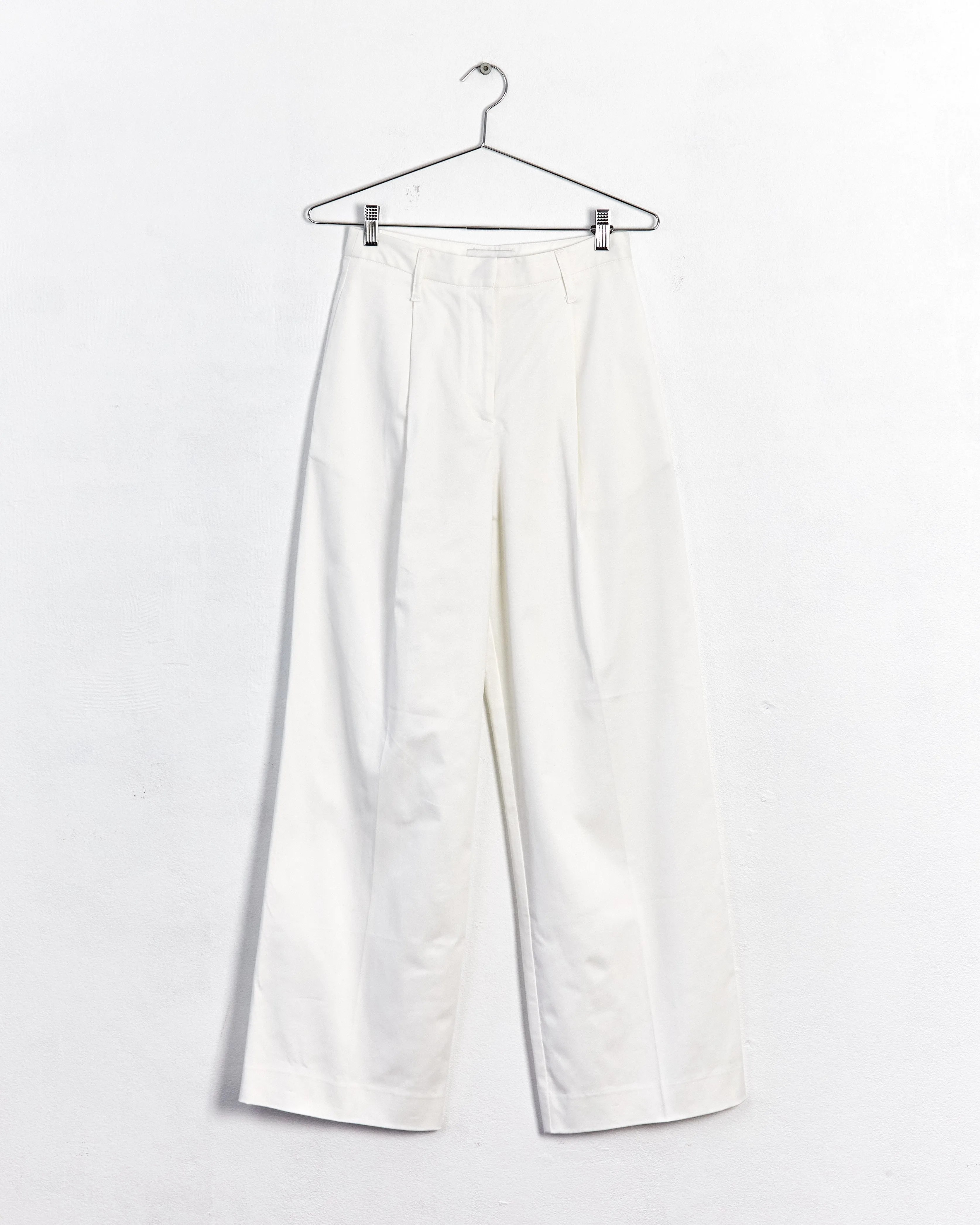 Matteau 'summer chinos', white, 6