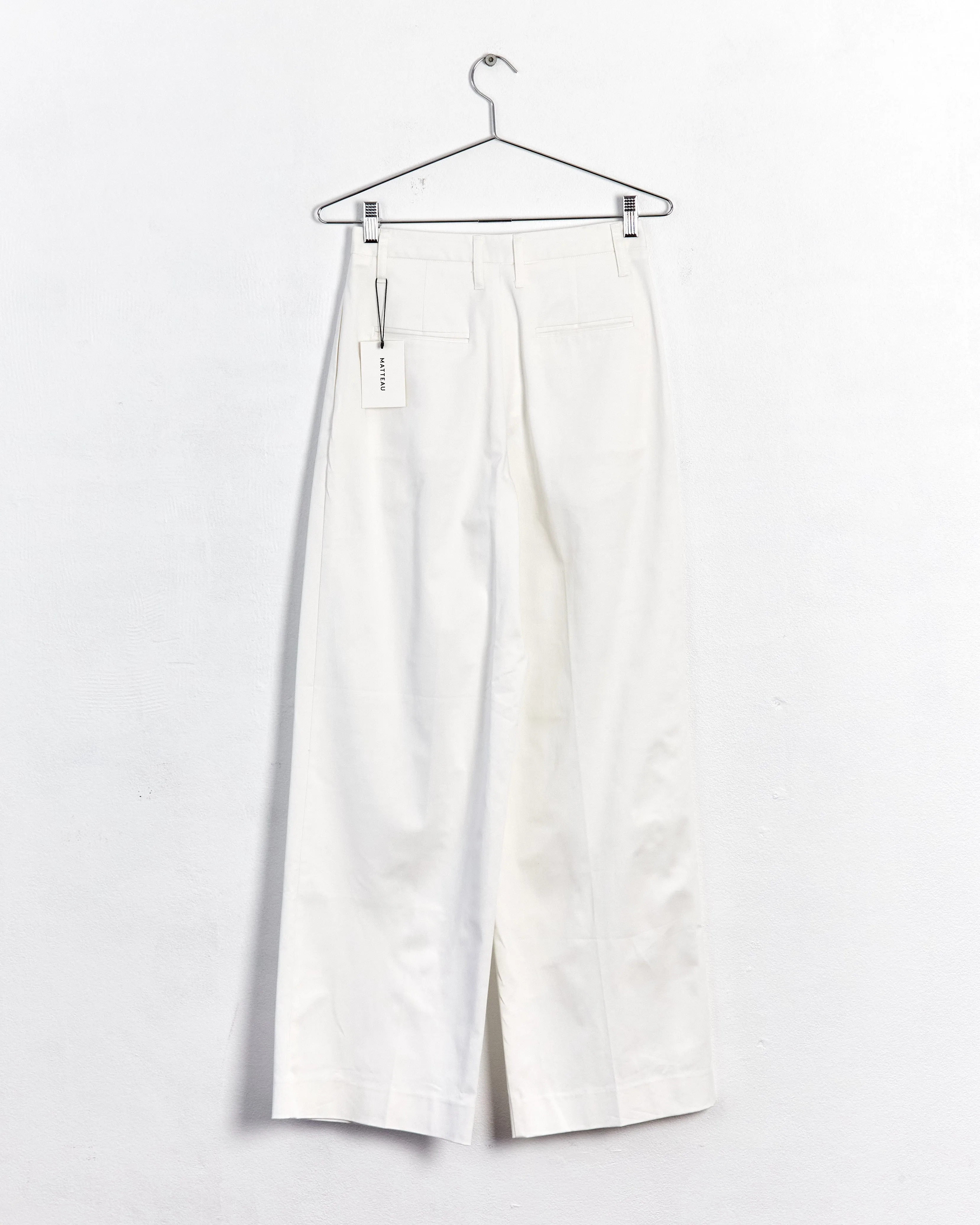 Matteau 'summer chinos', white, 6