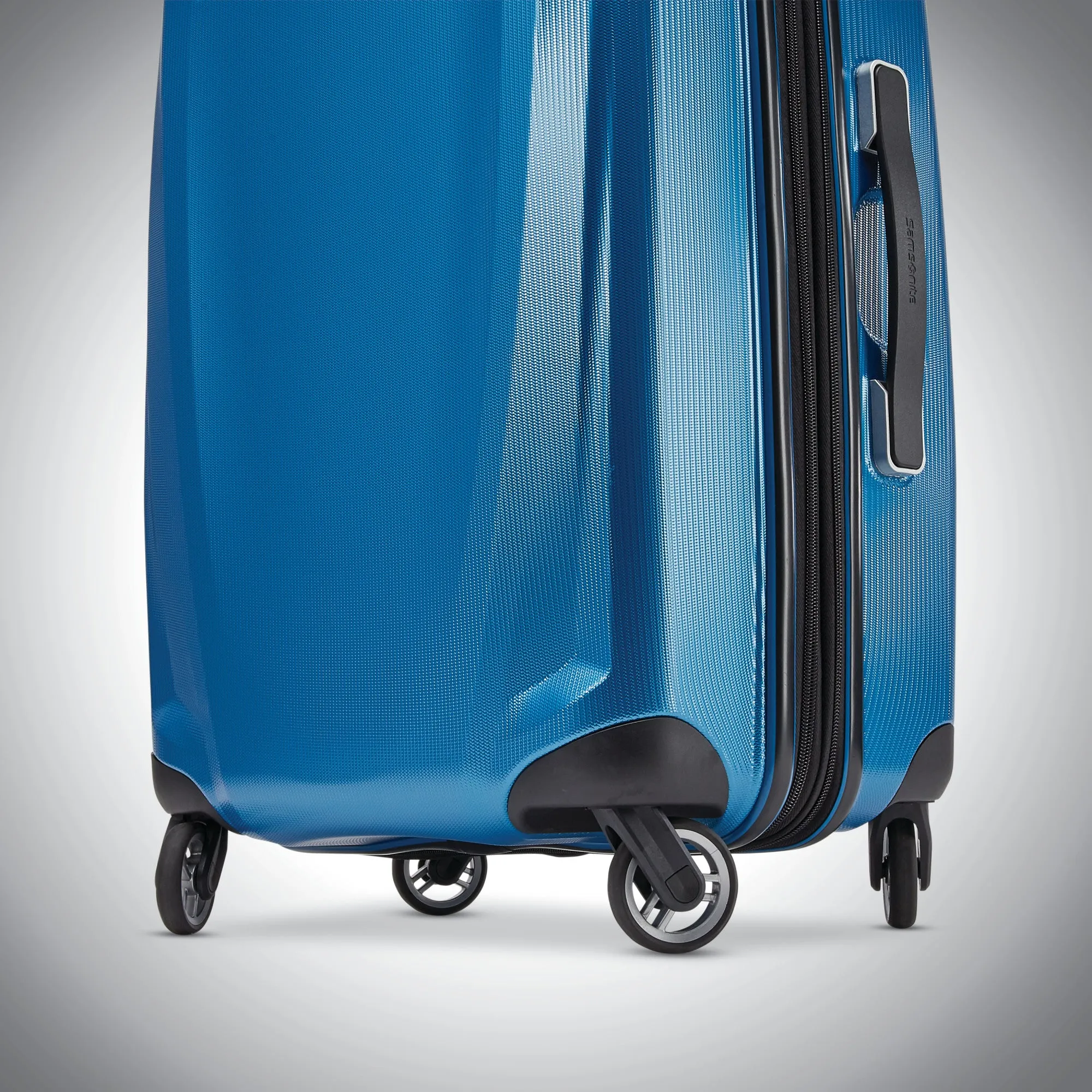 Samsonite Winfield 3 DLX Spinner 71/25